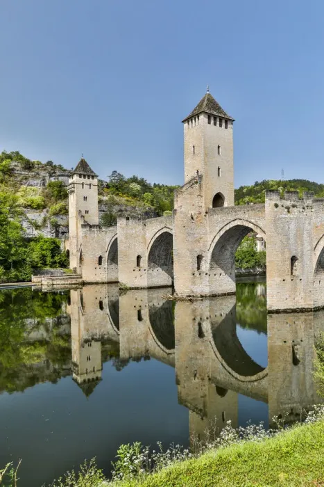 Framed Print : France, Cahors. Pont Valentre over the Lot river Framed Print : France, Cahors. Pont Valentre over the Lot river