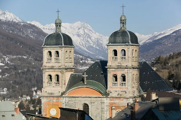 FRANCE-French Alps (Haut-Alpes)-BRIANCON: Town View & Collegiale Notre Dame Church