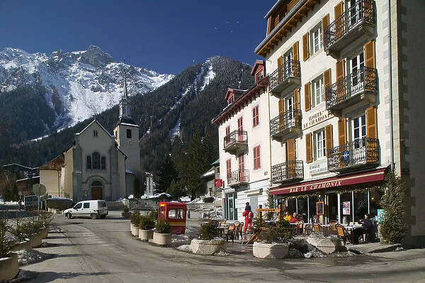 FRANCE-French Alps (Haute-Savoie)-CHAMONIX-MONT-BLANC: Eglise St-Michel  /  Winter