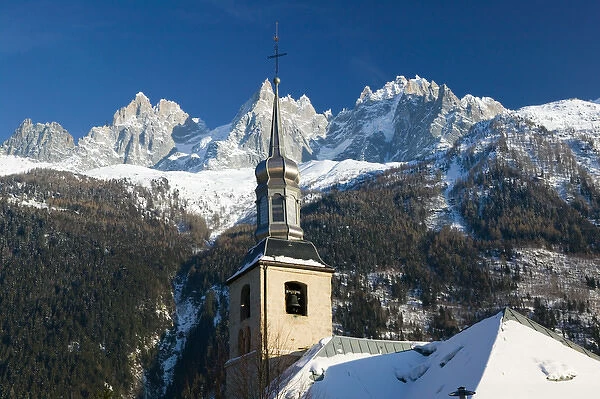FRANCE-French Alps (Haute-Savoie)-CHAMONIX-MONT-BLANC: Eglise St-Michel  /  Winter  / 
