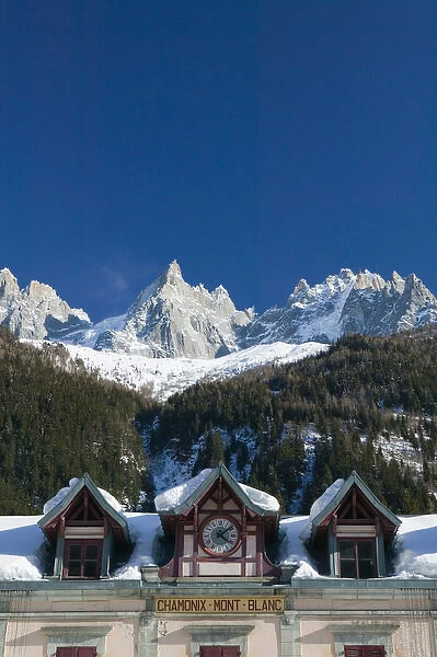 FRANCE-French Alps (Haute-Savoie)-CHAMONIX-MONT-BLANC: Le Montenvers  /  Winter Train