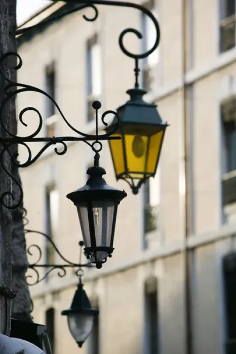 Framed Print : FRANCE-French Alps (Haute-Savoie)-ANNECY: Street Lamps / Old Town Framed Print : FRANCE-French Alps (Haute-Savoie)-ANNECY: Street Lamps / Old Town