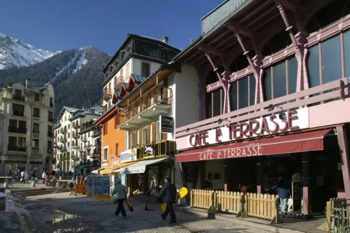 Framed Print : FRANCE-French Alps (Haute-Savoie)-CHAMONIX-MONT-BLANC: Downtown Cafe  /  Winter
