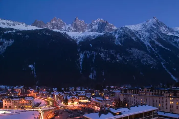 Framed Print : FRANCE-French Alps (Haute-Savoie)-CHAMONIX-MONT-BLANC: Town View towards Aiguille Framed Print : FRANCE-French Alps (Haute-Savoie)-CHAMONIX-MONT-BLANC: Town View towards Aiguille