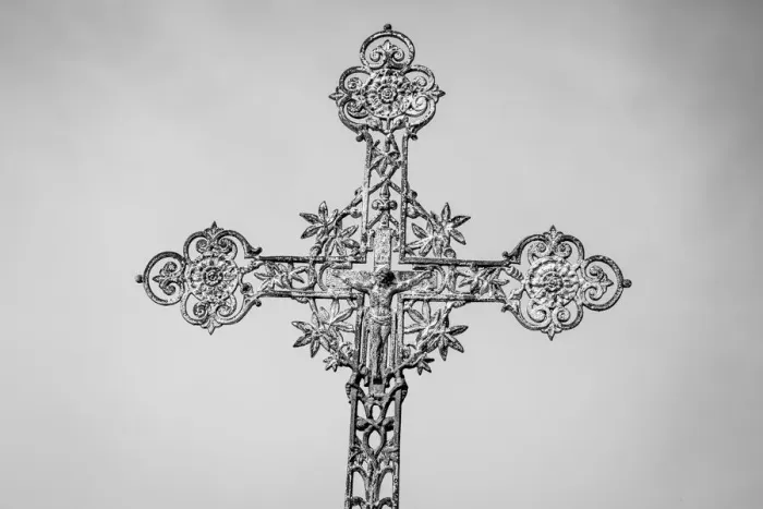 Framed Print : France, Giverny. Iron cross. Credit as: Wendy Kaveney / Jaynes Gallery / DanitaDelimont Framed Print : France, Giverny. Iron cross. Credit as: Wendy Kaveney / Jaynes Gallery / DanitaDelimont