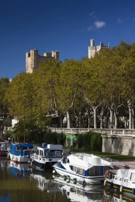Framed Print : France, Languedoc-Roussillon, Aude Department, Narbonne, Canal de la Robine by