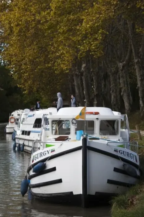 Framed Print : France, Languedoc-Roussillon, Herault Department, Beziers, boats on the Canal du Midi Framed Print : France, Languedoc-Roussillon, Herault Department, Beziers, boats on the Canal du Midi