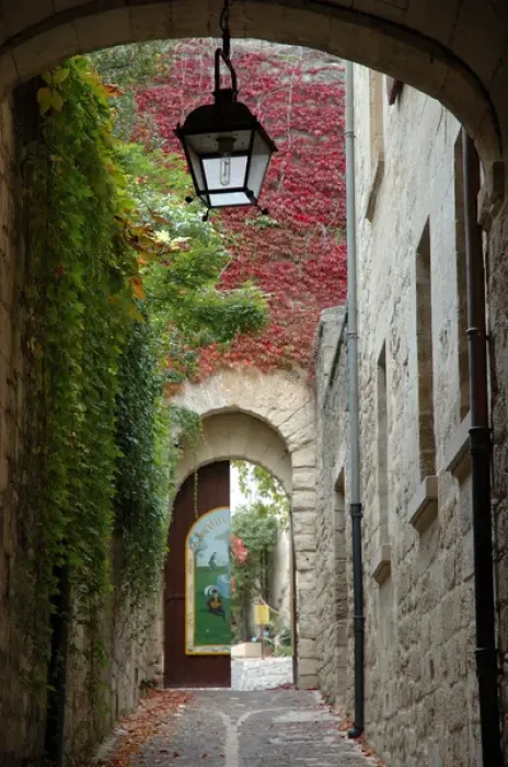 Framed Print : 03. France, Languedoc-Roussillon, Uzes, alley to garden Framed Print : 03. France, Languedoc-Roussillon, Uzes, alley to garden