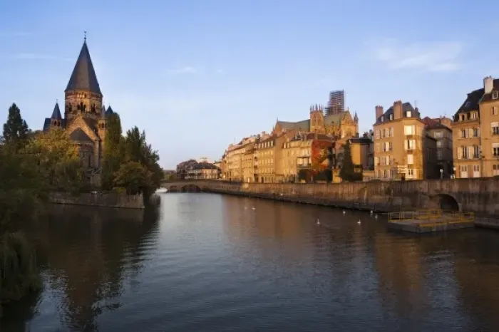 Framed Print : France, Moselle, Lorraine Region, Metz, Temple Neuf and Cathedrale St-Etienne, Moselle riverfront Framed Print : France, Moselle, Lorraine Region, Metz, Temple Neuf and Cathedrale St-Etienne, Moselle riverfront