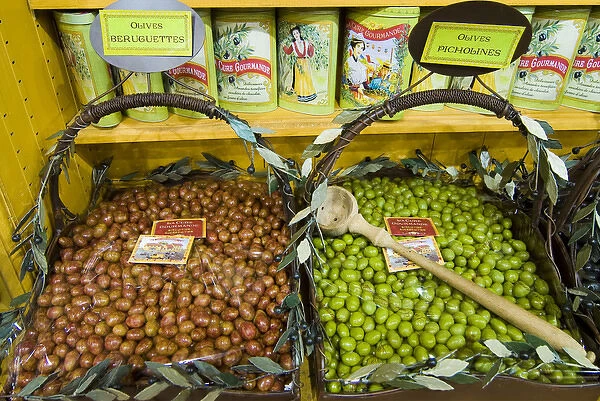 France, Nice, La Cure Gourmande grocers, olives