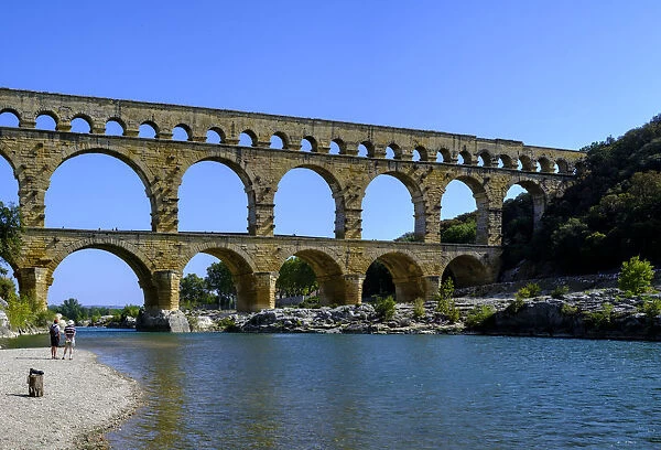 France, Nimes, Pont du Gard, aqueduct