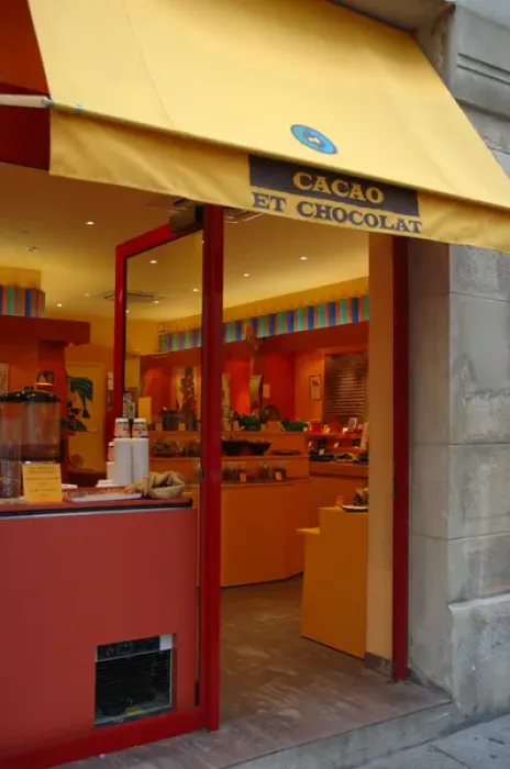 Framed Print : 03. France, Paris, chocolate shop in Ile St. Louis (Editorial Usage Only)