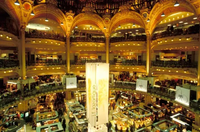 Framed Print : France, Paris, Galeries Lafayette