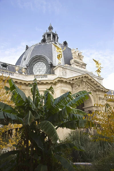 France, Paris, Petit Palais museum, courtyard detail