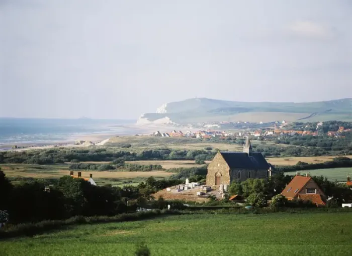 Framed Print : France, Pas-de-Calais, View of houses along coastline