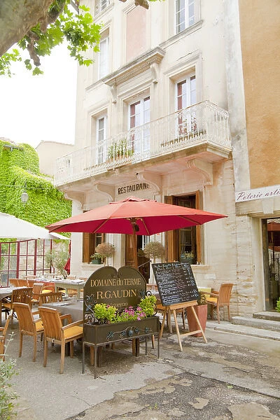 France, Provence, Gigondas. Credit as: Fred Lord  /  Jaynes Gallery  /  DanitaDelimont
