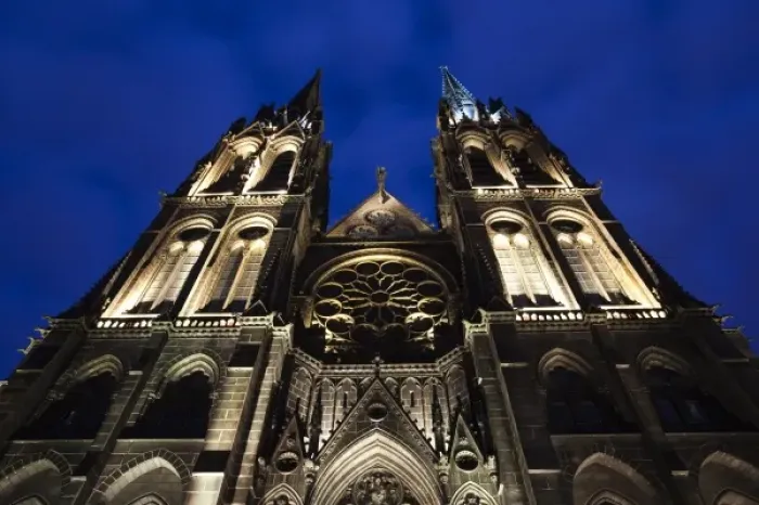 Framed Print : France, Puy-de-Dome Department, Auvergne Region, Clermont-Ferrand, Cathedrale-Notre-Dame Framed Print : France, Puy-de-Dome Department, Auvergne Region, Clermont-Ferrand, Cathedrale-Notre-Dame