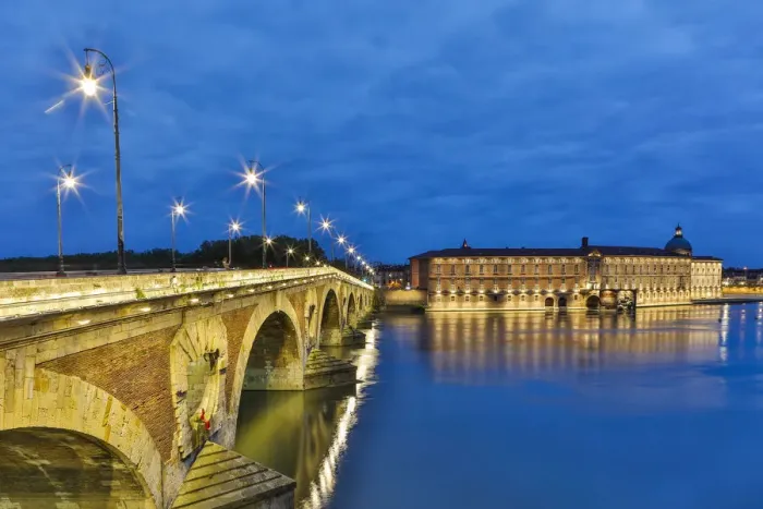 Framed Print : France, Toulouse. View of Pont Neuf and the Garonne River at sunset Framed Print : France, Toulouse. View of Pont Neuf and the Garonne River at sunset