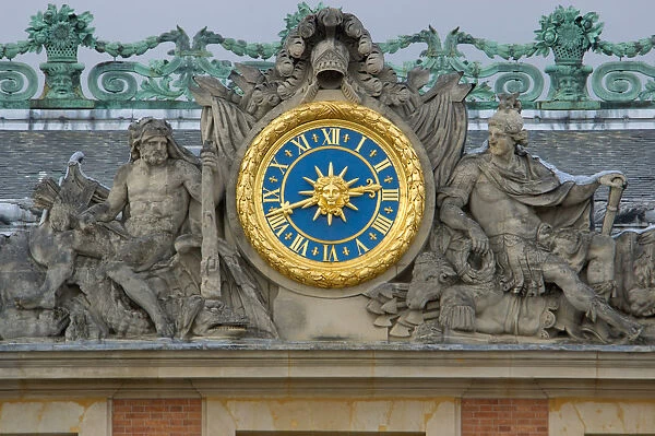 03. France, Versailles, statue and clock detail