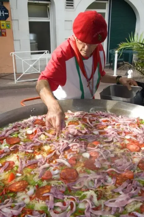 Framed Print : French Basque man cooking paella in the town of Biarritz, Pyrenees-Atlantiques, French Framed Print : French Basque man cooking paella in the town of Biarritz, Pyrenees-Atlantiques, French