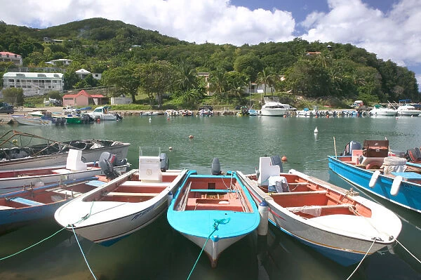 FRENCH WEST INDIES (FWI)-Guadaloupe-Basse-Terre-DESHAIES: Town Harbor