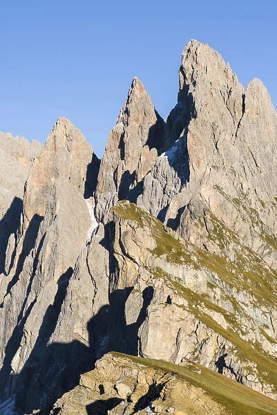 Geisler mountains (Gruppo delle Odle, Le Odle, Odles) in the nature park Puez-Geisler