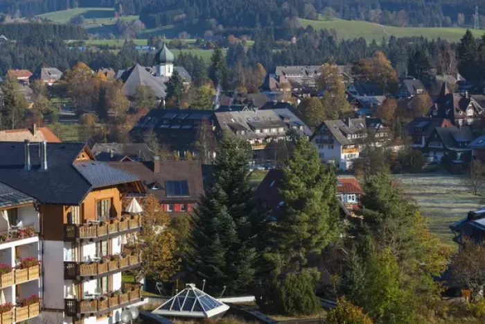 Framed Print : Germany, Baden-Wurttemburg, Black Forest, Hinterzarten, elevated town view