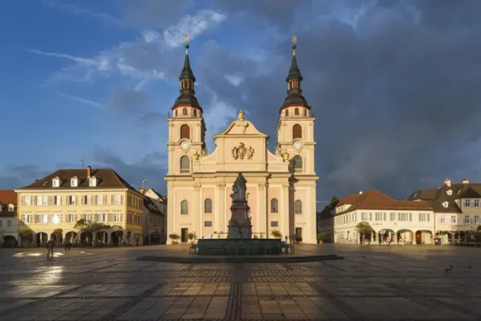 Framed Print : Germany, Baden-Wurttemburg, Ludwigsburg, Marktplatz, Statdtkirche church, dawn
