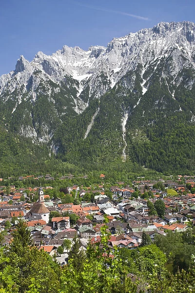 GERMANY, Bayern-Bavaria, Mittenwald. Alpine Town with Karwendel Mountains