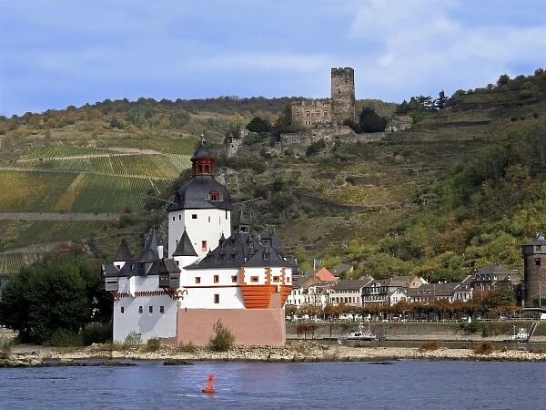 Germany, Kaub, The Pfalz Castle in the Foreground, Gutenfels Castle on the Hill Above