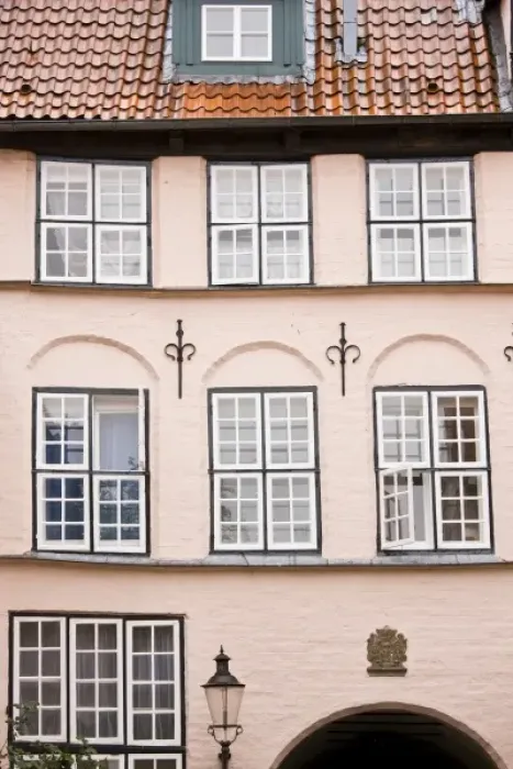 Framed Print : Germany, Schleswig-Holstein, Lubeck. Fuchtingshof 17th century courtyard