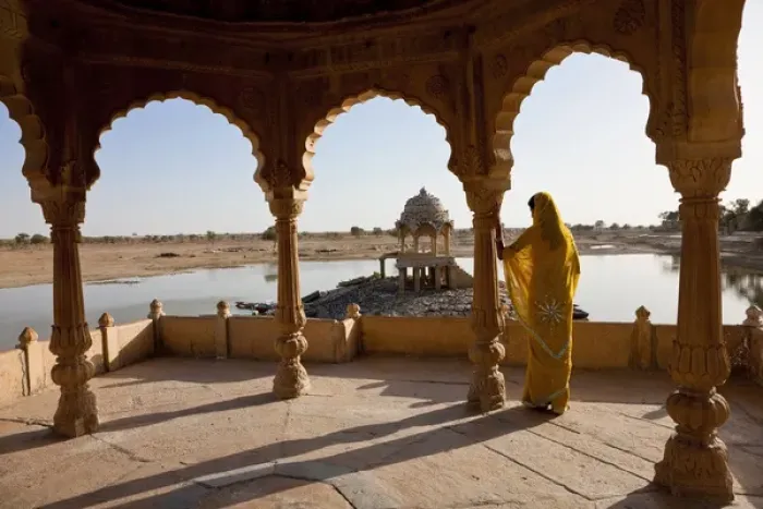 Framed Print : Ghat on Lake Gadisar, Jaisalmer, Rajasthan, India