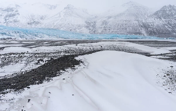 Glacier Skaftafelljoekull in the Vatnajoekull NP during winter. europe, northern europe