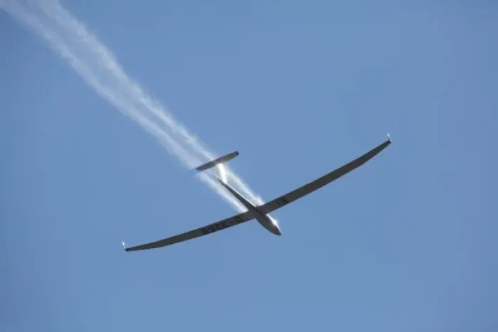 Framed Print : Glider Pilot Uli Schwenk (Germany), Dropping Water Ballast, FAI World Sailplane Grand Prix Framed Print : Glider Pilot Uli Schwenk (Germany), Dropping Water Ballast, FAI World Sailplane Grand Prix
