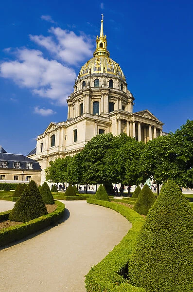 Gold-domed Chapel of Saint-Louis (burial site of Napoleon), Les Invalides, Paris, France