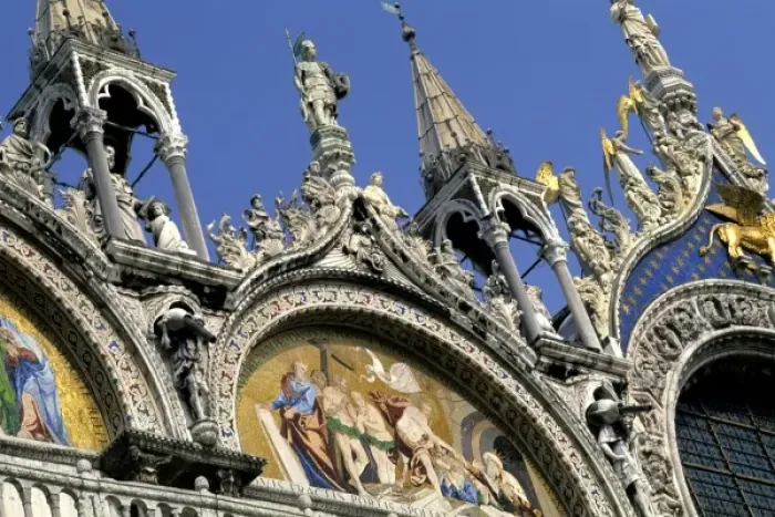 Framed Print : Detail of golden artwork of St. Marks Church in San Marcos Plaza in Venice Italy