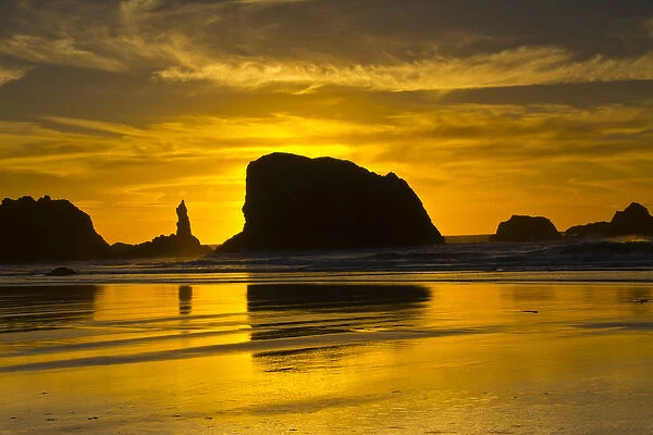 golden sunset; sea stacks; Bandon, Oregon; USA