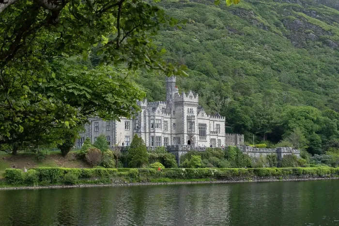 Framed Print : The grand architecture of Kylemore Abbey is a major tourist attraction Framed Print : The grand architecture of Kylemore Abbey is a major tourist attraction
