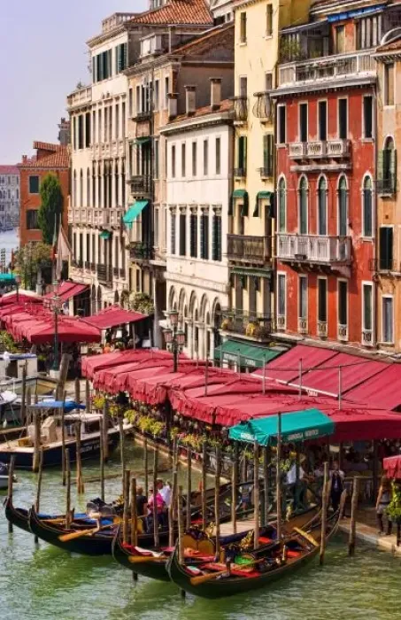 Framed Print : Grand Canal of Venice Italy with gondola boats and romantic waters of the city Venezia Framed Print : Grand Canal of Venice Italy with gondola boats and romantic waters of the city Venezia