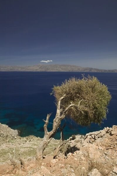 GREECE, CRETE, Hania Province, Gramvousa Peninsula: View of the Kissamos Gulf