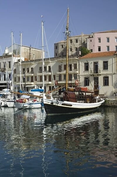 GREECE, CRETE, Hania Province, Hania: The Venetian Port