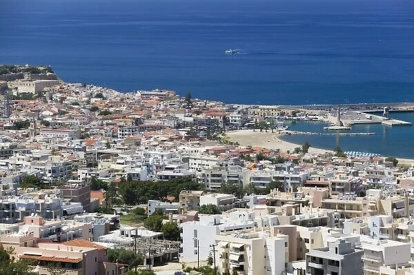 GREECE, CRETE, Rethymno Province, Rethymno: City View with Harbor