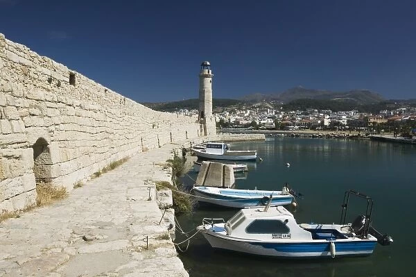 GREECE, CRETE, Rethymno Province, Rethymno: Venetian Harbor with lighthouse  /  Daytime