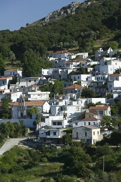 GREECE, CRETE, Rethymno Province, Agi Fotini: Village View