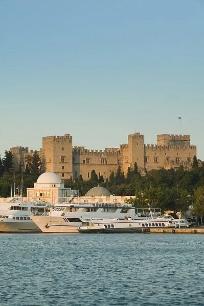 GREECE, Dodecanese Islands, RHODES, Rhodes Town: Palace of the Grand Masters  /  Mandraki