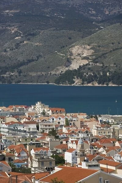GREECE, Ionian Islands, KEFALONIA, Argostoli: Daytime View of Argostoli Town
