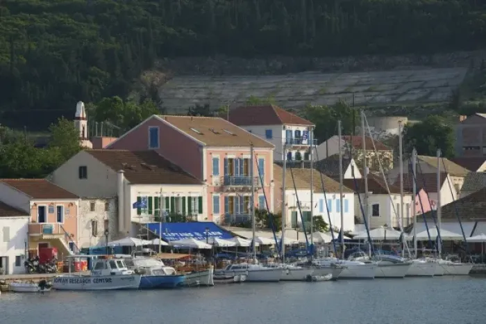 Framed Print : GREECE, Ionian Islands, KEFALONIA, Fiskardo: Yacht Harbor, Afternoon View Framed Print : GREECE, Ionian Islands, KEFALONIA, Fiskardo: Yacht Harbor, Afternoon View