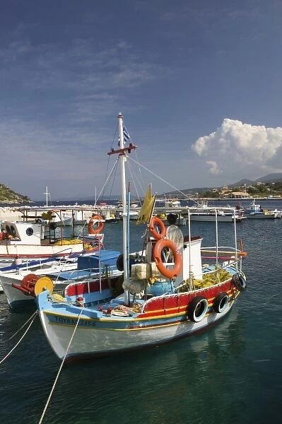 GREECE, Ionian Islands, ZAKYNTHOS, AGIOS NIKOLAOS: Boat Harbor