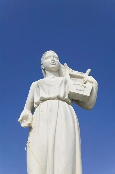GREECE, Northeastern Aegean Islands, LESVOS (Mytilini), Mytilini Town: Statue of the poet Sappho