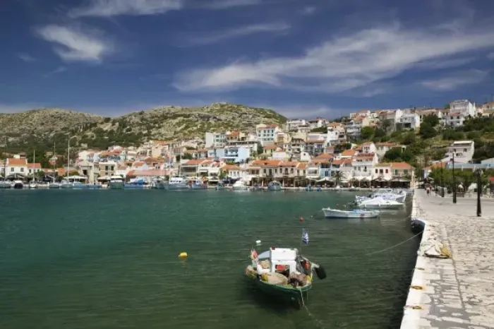 Framed Print : GREECE, Northeastern Aegean Islands, SAMOS, Pythagorio: Harbor View  /  Daytime